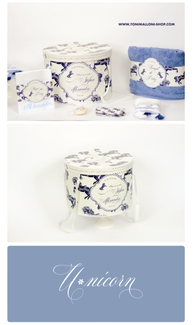 Trusou de botez brodat pentru baiati elegant cu unicorni, Butter Horse 3